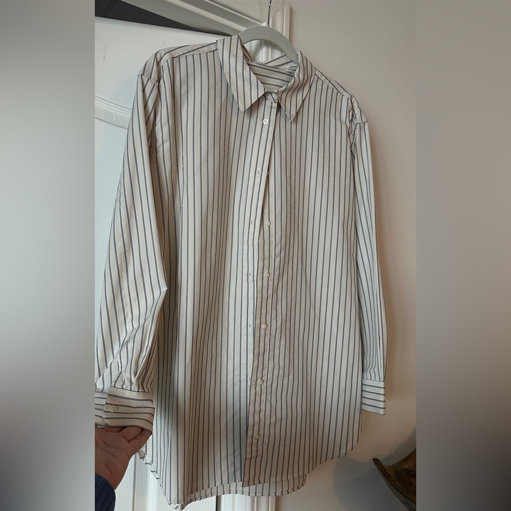NWOT Lady’s 45% Cotton Blend Long Sleeve Shirt